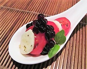 Petite Caprese Salad with Balsamic Flavour Pearls