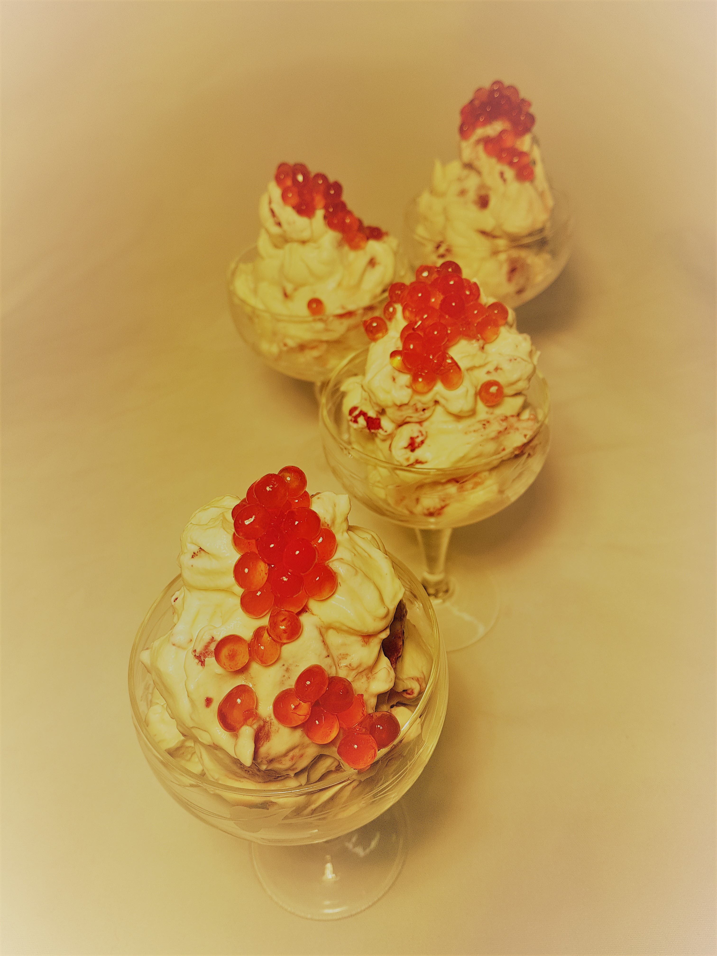 Peninsula Larders Strawberry Flavour Pearls add a delicious bursting garnish for your Eton Mess