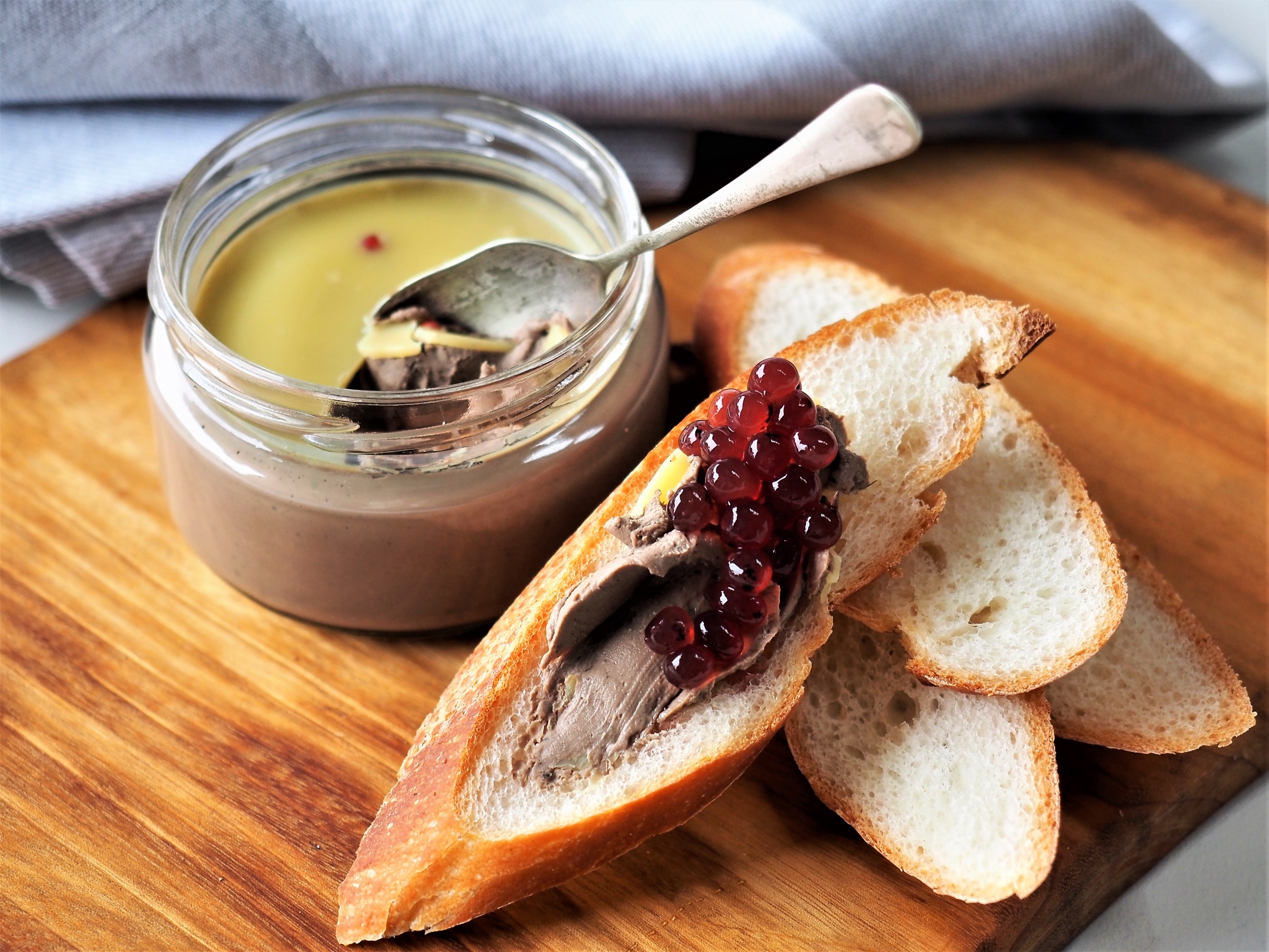 Pate with Pepperberry & Cherry Flavour Pearls
