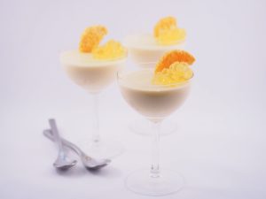 White-Chocolate-Mousse-with-Passionfruit-Flavour-Pearls-and-Freeze-Dried-Mandarin-