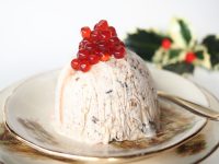 Christmas Pudding Ice-cream with Spiced Cranberry Flavour Pearls